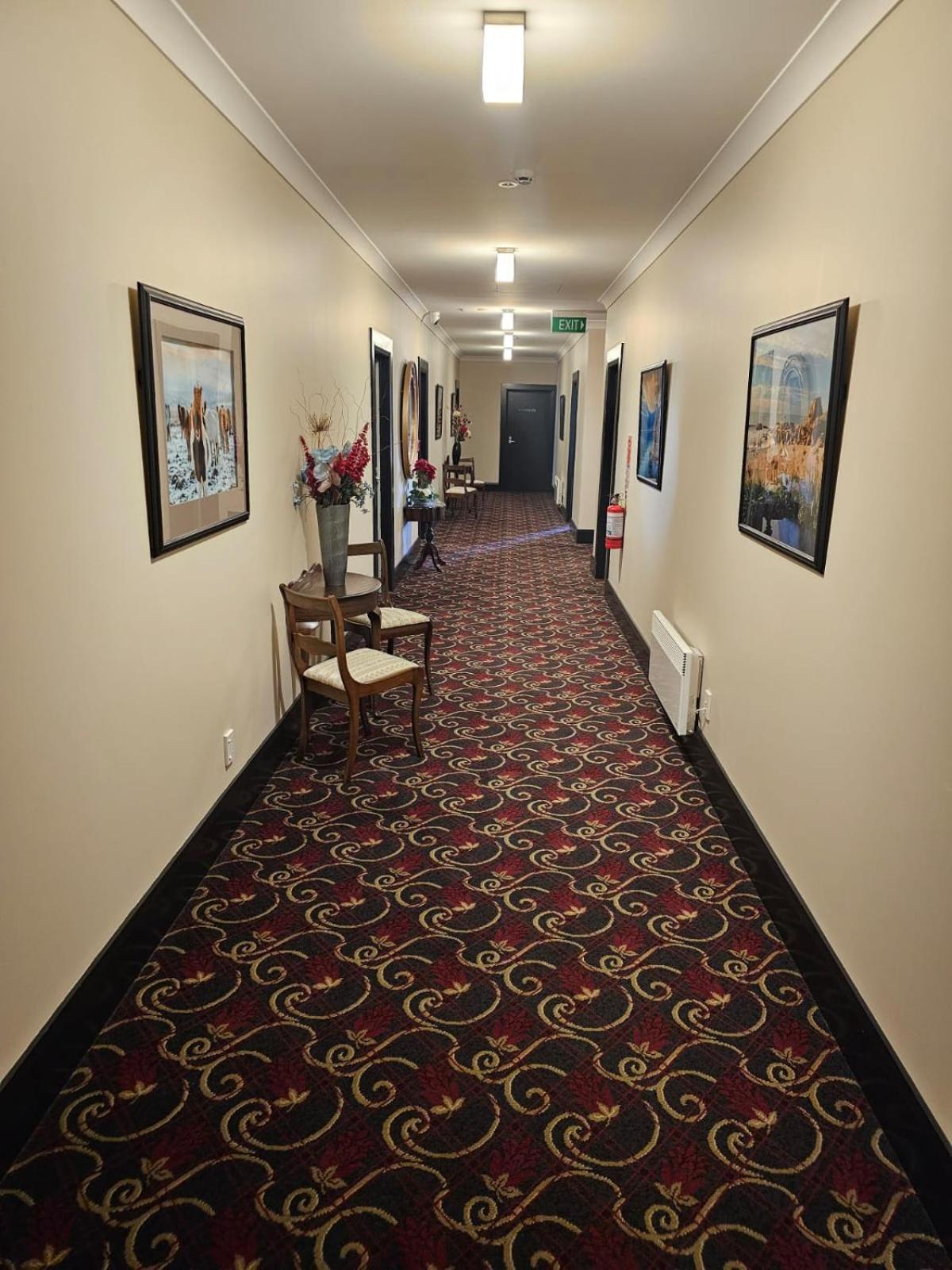 Gateway Motor Inn Мастертон Экстерьер фото